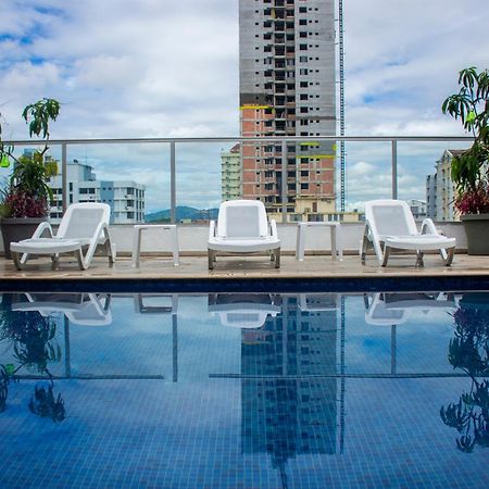 Ramada By Wyndham Panama Via Argentina Hotel Buitenkant foto