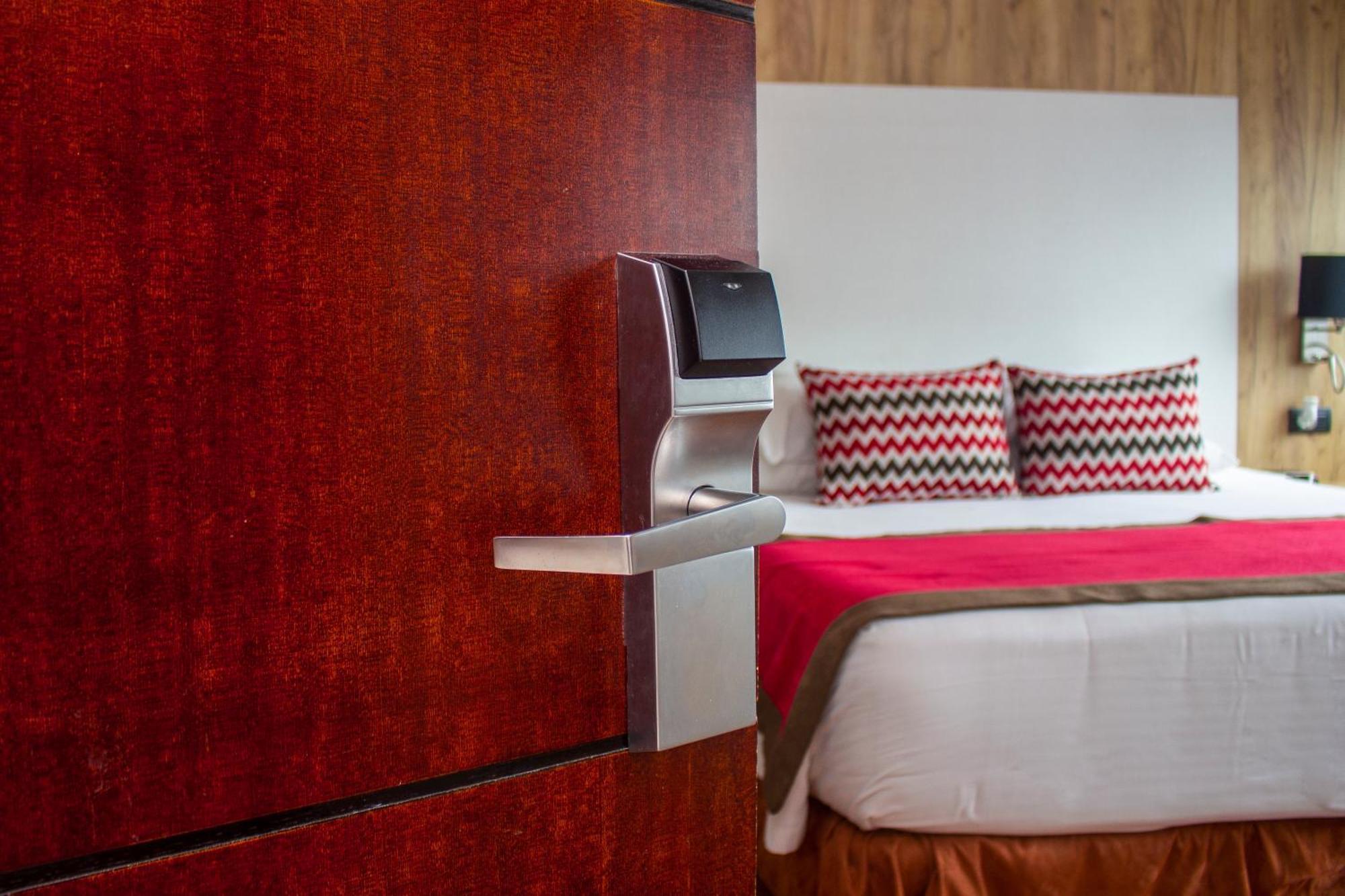 Ramada By Wyndham Panama Via Argentina Hotel Buitenkant foto