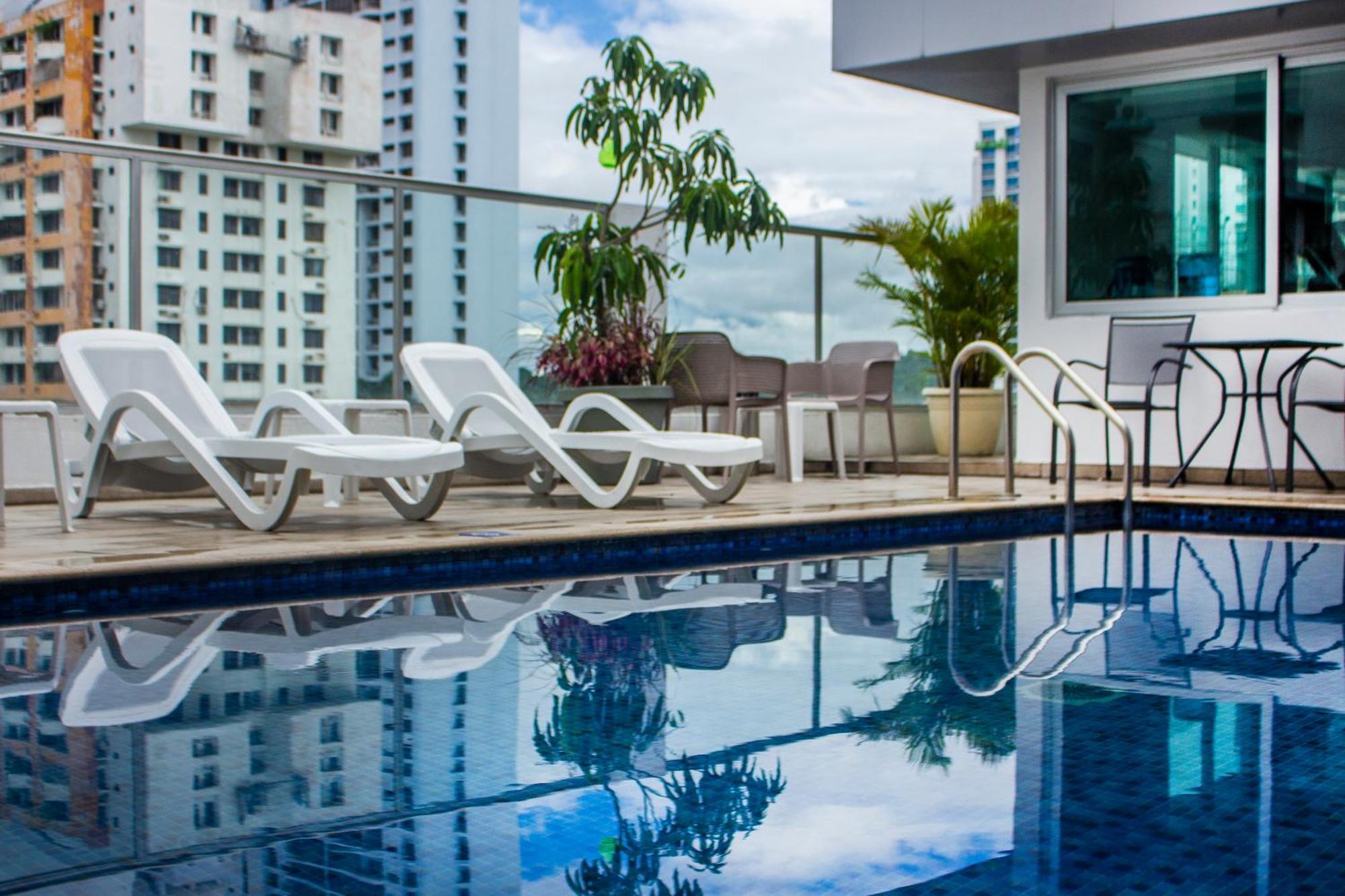 Ramada By Wyndham Panama Via Argentina Hotel Buitenkant foto